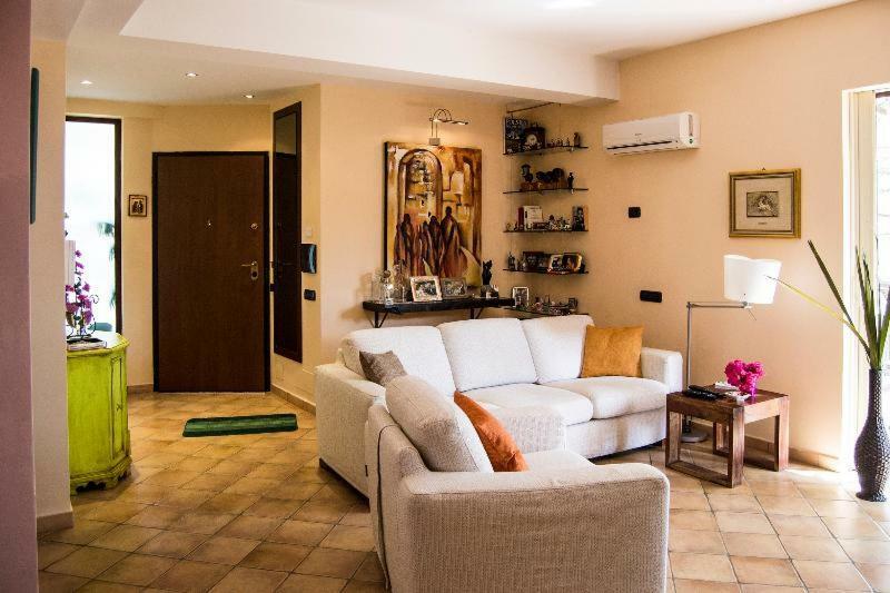 Casa Vacanze Gallodoro Letojanni Kültér fotó